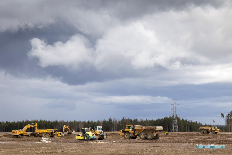 4月29日在芬兰东南部城市科特卡拍摄的中芬合资、芬兰首家锂电池材料工厂施工现场 4月29日在芬兰东南部城市科特卡拍摄的中芬合资、芬兰首家锂电池材料工厂施工现场